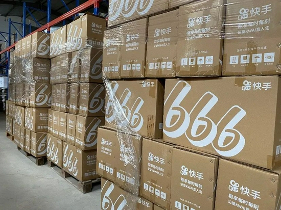 快手愛(ài)心物資馳援河南，照片由快手提供面